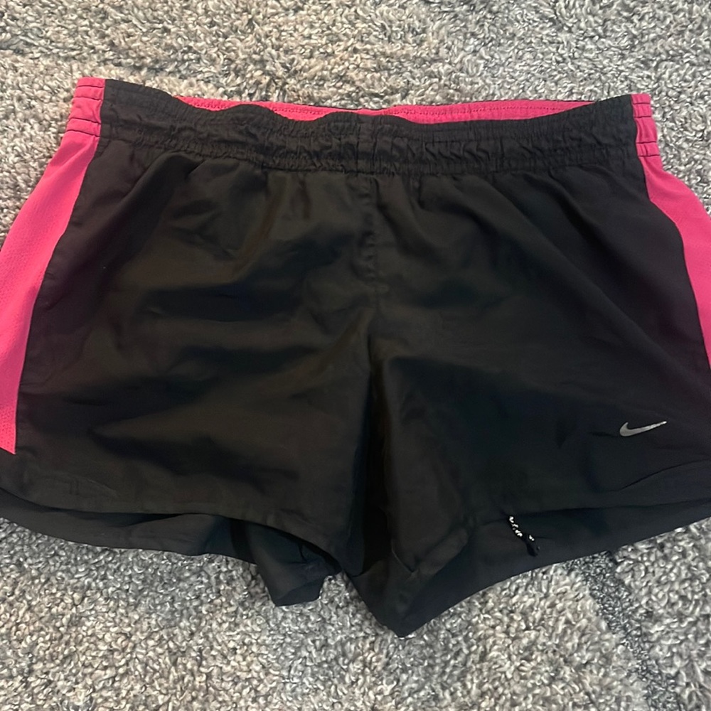 dri fit nike shorts!!